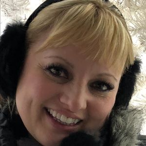 Meet your Posher, Alisa